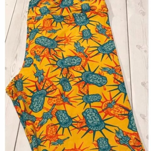LuLaRoe Leggings - women's tall & curvy - Picture 1 of 1